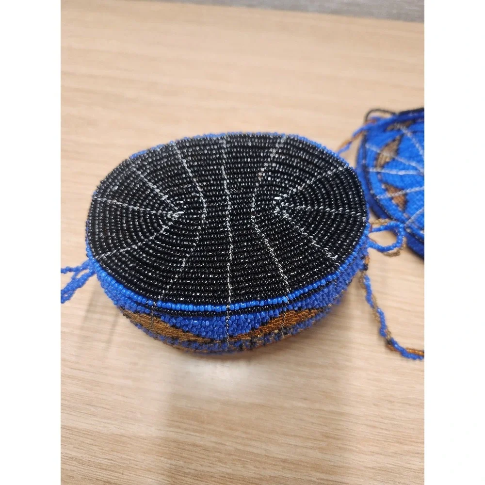 Vintage Seed Bead Hand Beaded Wire Hanging Trinket Box‎ Purse Lidded Blue Gold